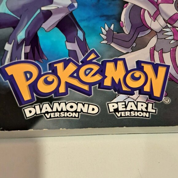 The ultimate national Pokedex Diamond and pearl version soft cover book - Picture 4 of 11